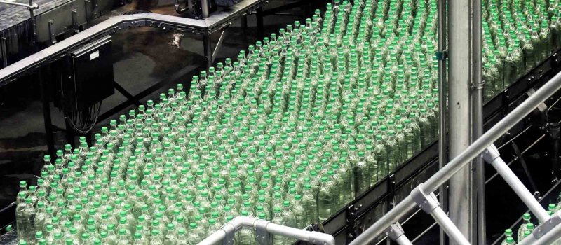 Bottling in the food and beverage industry